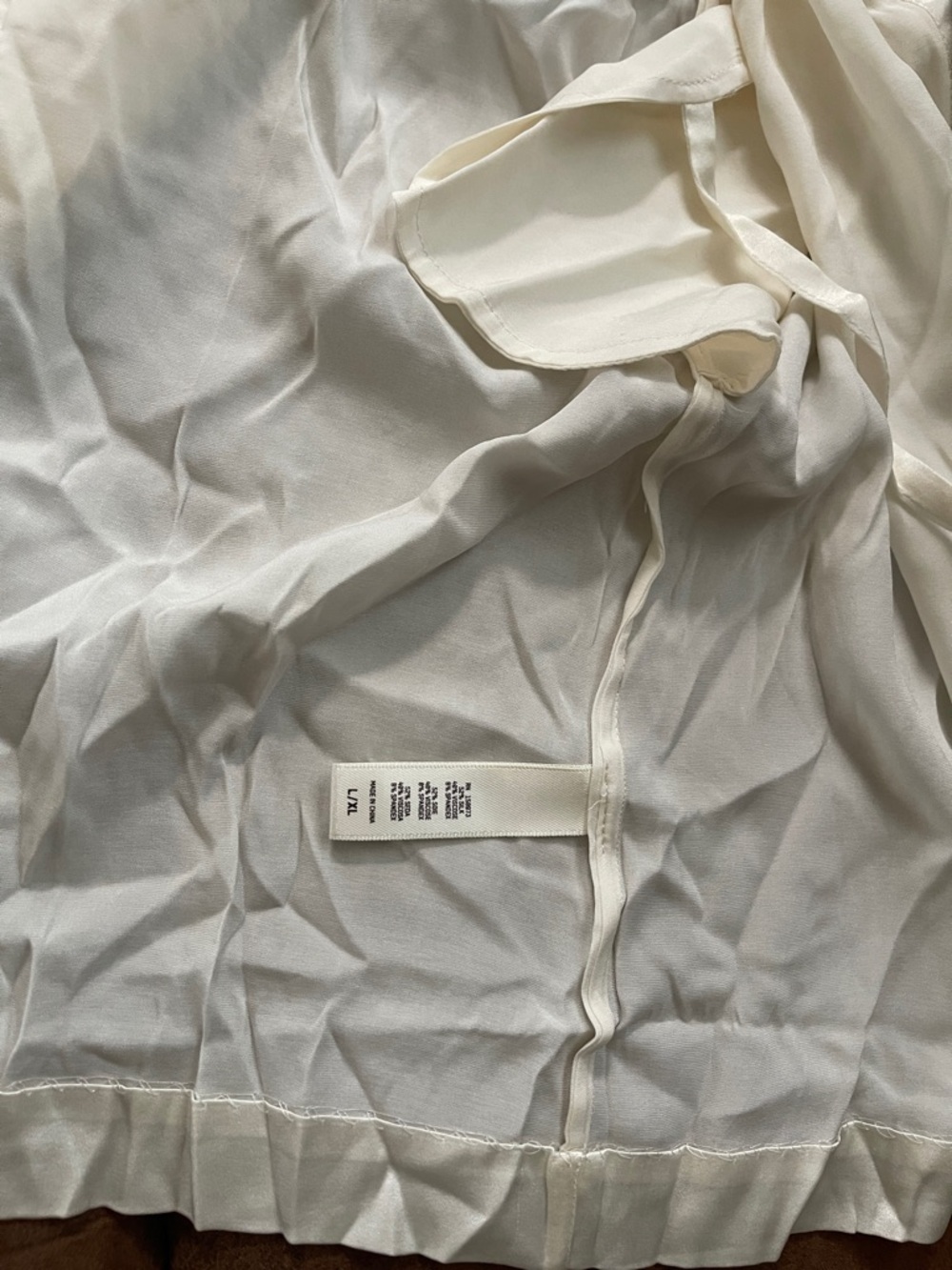 Skims L-XL Silky Cream Women's Robe with Tie Waist - Picture 3 of 4